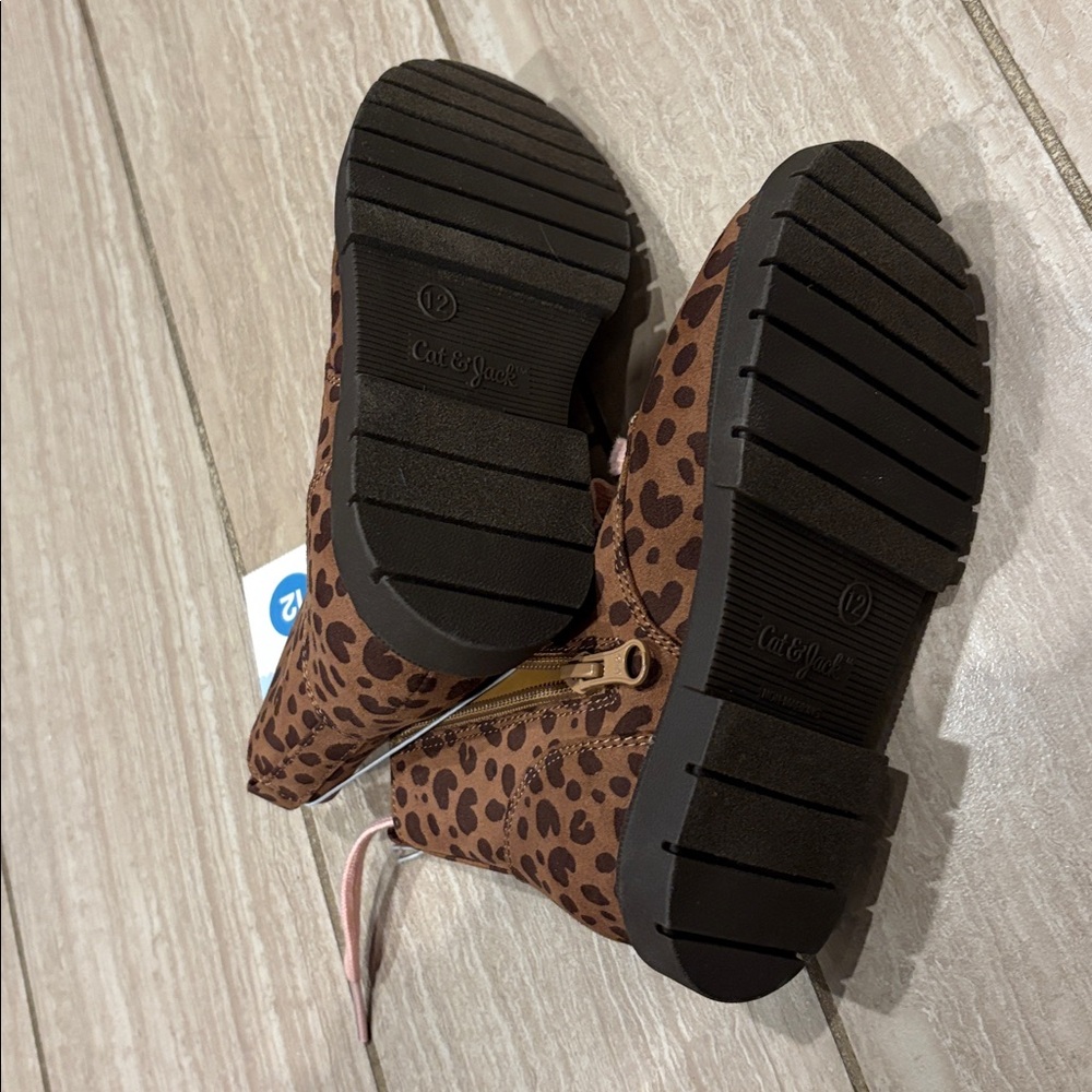 Cat & Jack Brown Leopard Print Kids Boots with Pink Laces - Picture 3 of 3